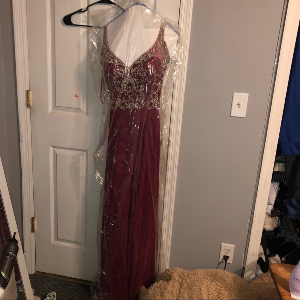 Maroon prom dress